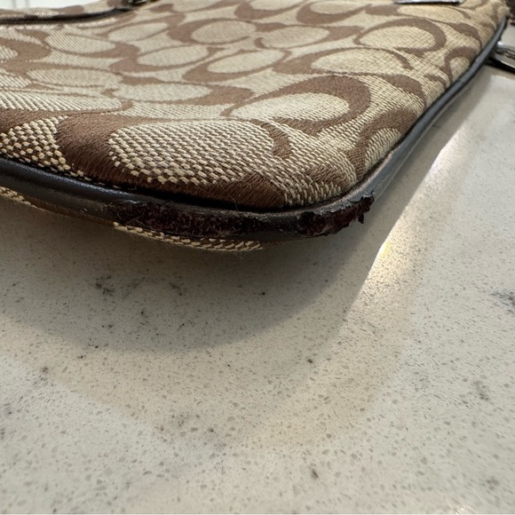 COACH Signature Crossbody bag Brown Small - Picture 6 of 13